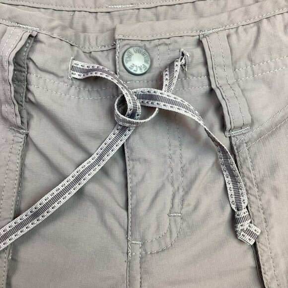 North Face Womens 6 Convertible Hiking Cargo Pants Gray Nylon Zip Off Legs - Picture 15 of 15